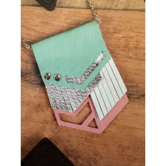 Sizzix Movers & Shapers Lindsey Serata Fringe Necklace Die Set - Picture 7 of 10